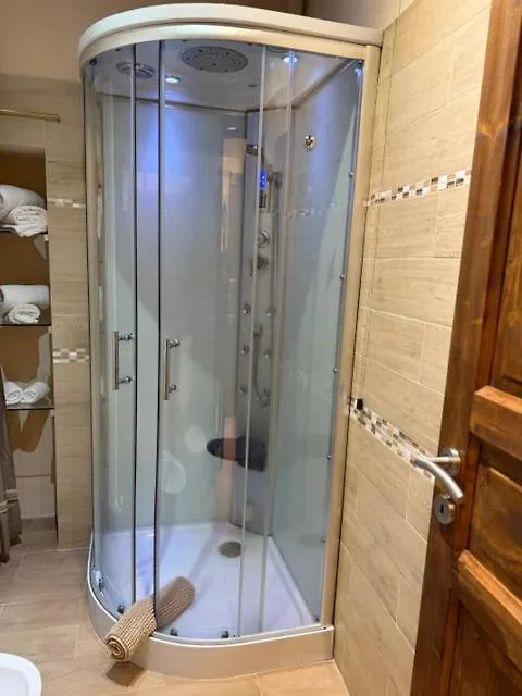 Pienzalettings Studio & Room Apartment